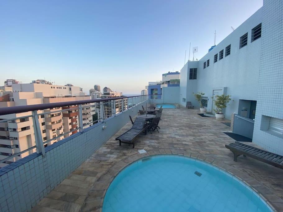 Melhor apto na praia da barra da tijuca no RJ