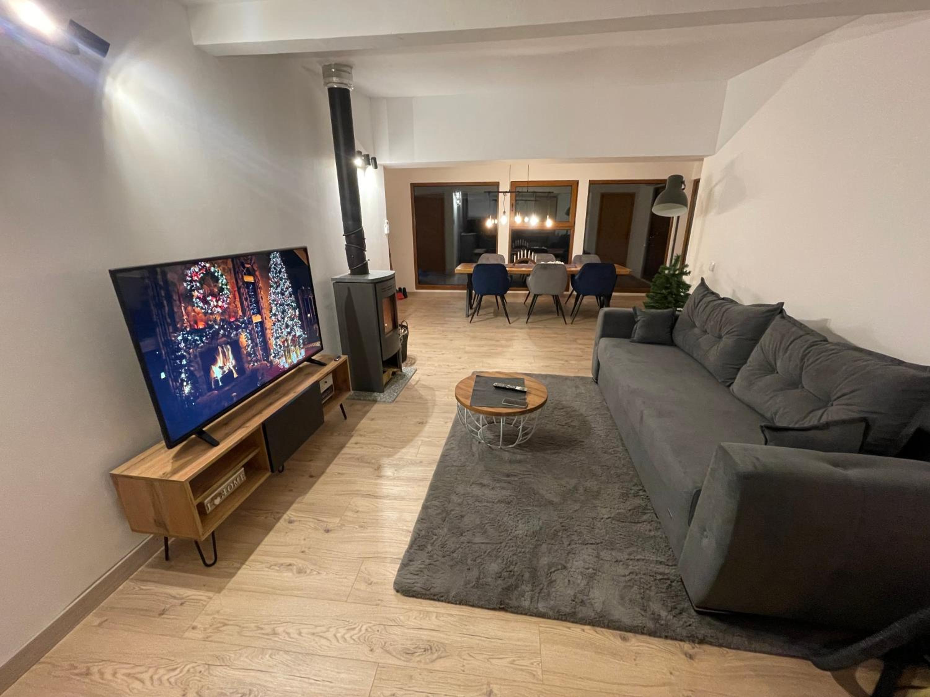 Biutiful Bungalow