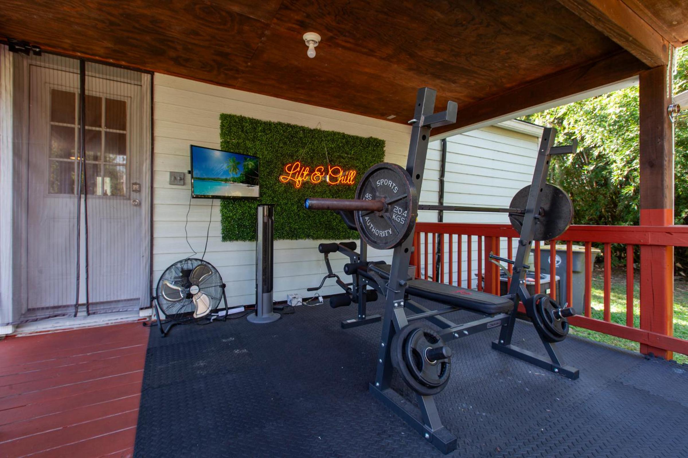 Jacksonville Newly Renovated Stylish 3BR Downtown view 4