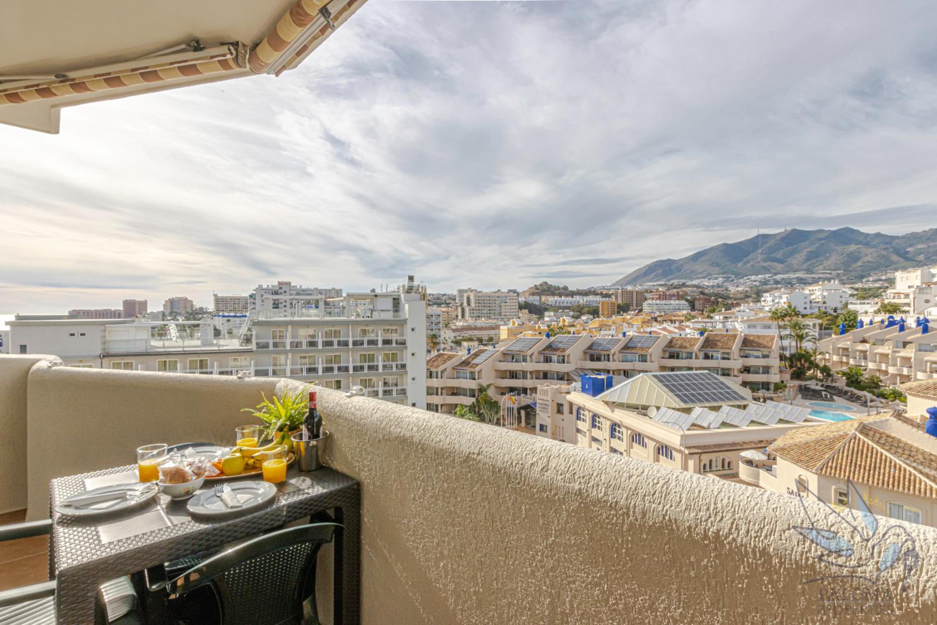 Sunny Apartment in Benal Beach with Sea Views photo 3