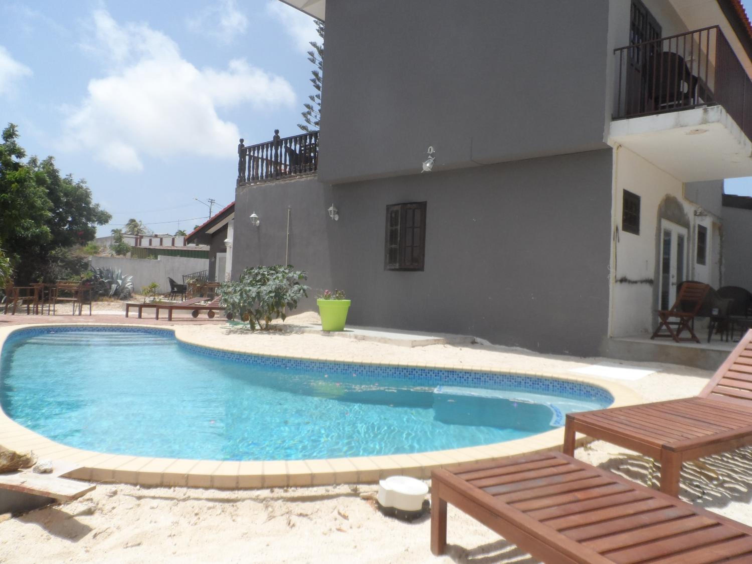 Advantage Apartments Curacao