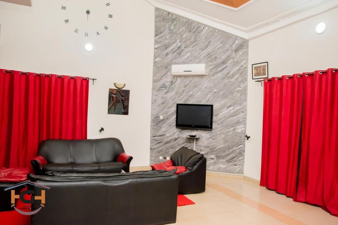 HAPPY GUEST HOUSE - HGH