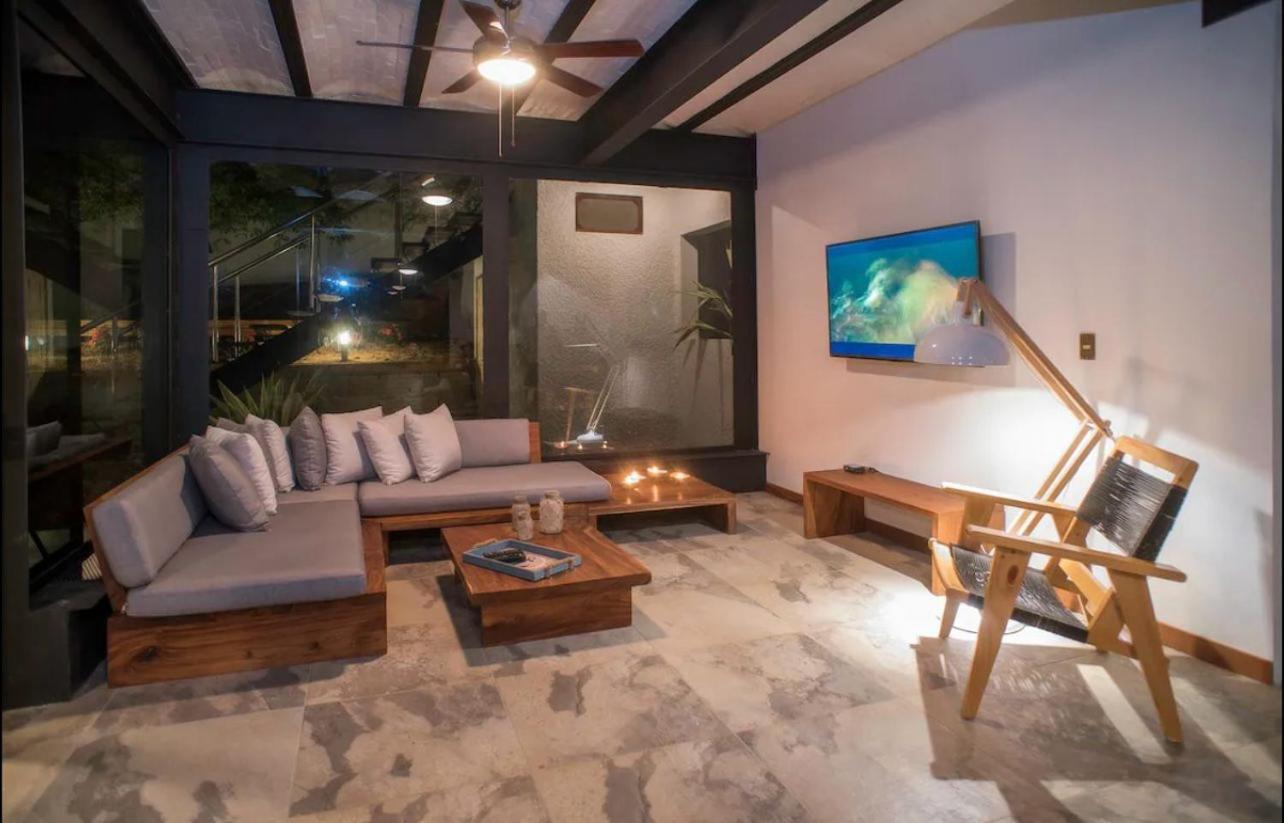 Casa Guarumo - An oasis in Playa Carrillo.