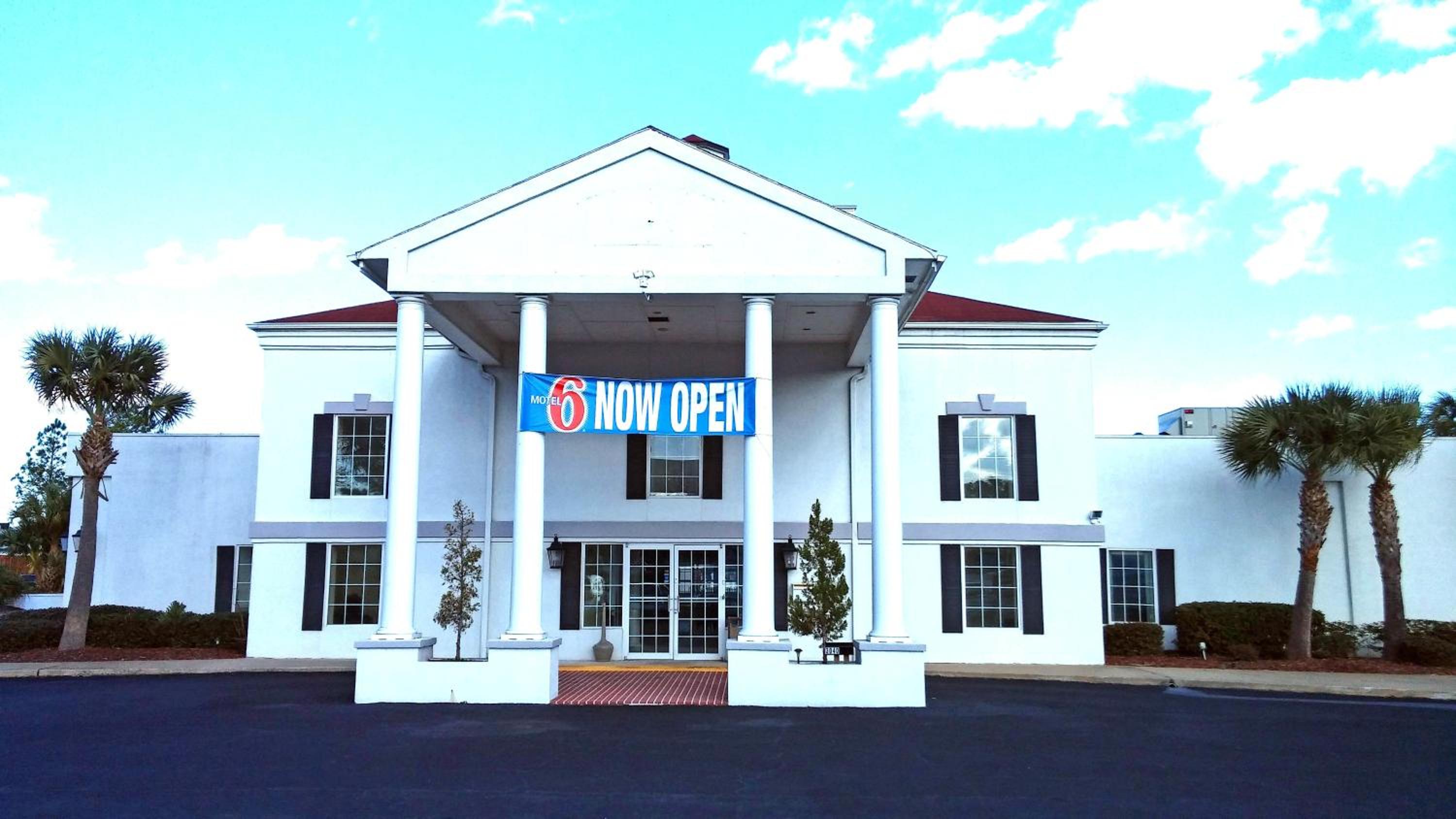 Brunswick Vacations - Motel 6-Brunswick, GA - Property Image 15