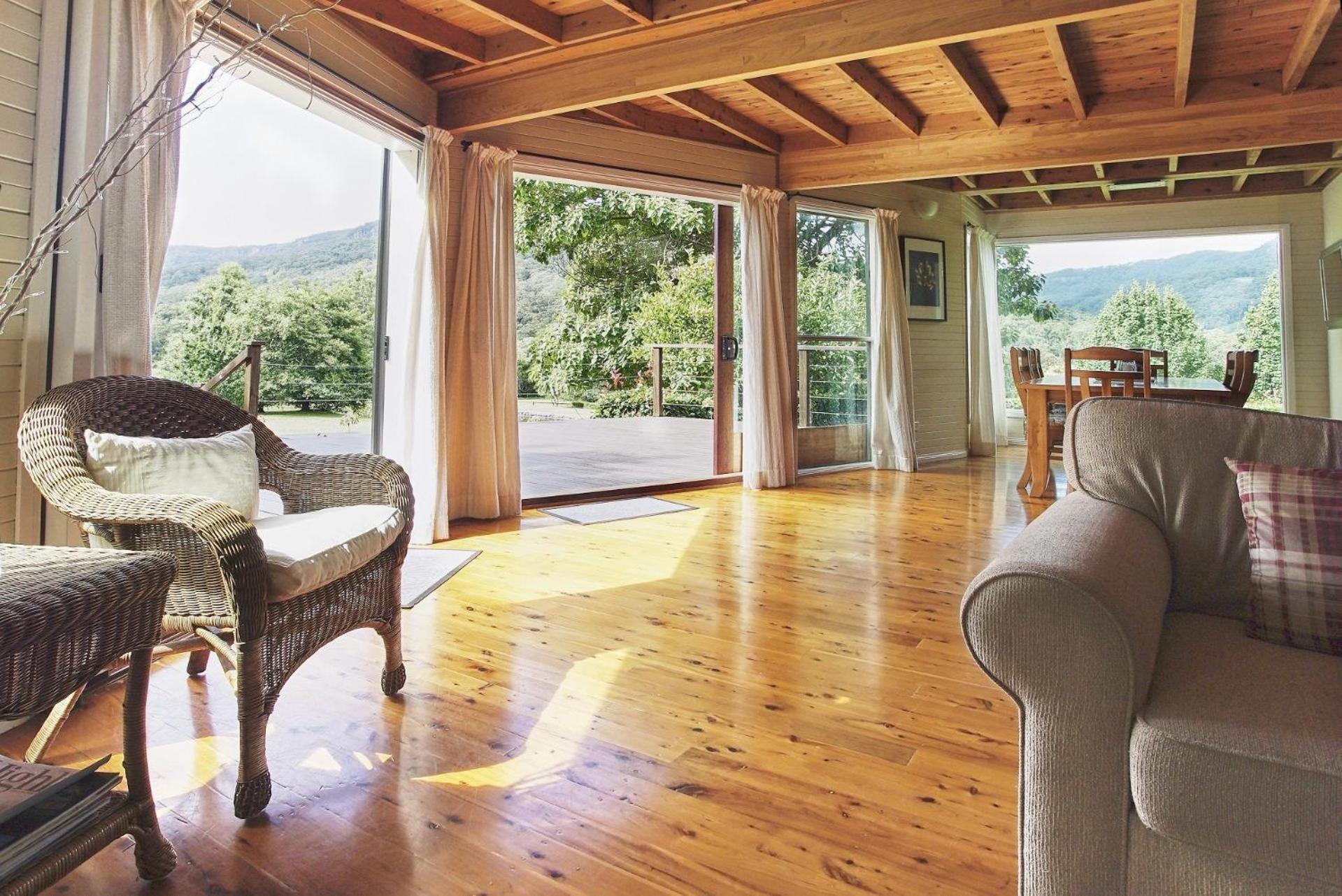 Cloud Nine Chalet Luxury retreat in Upper River