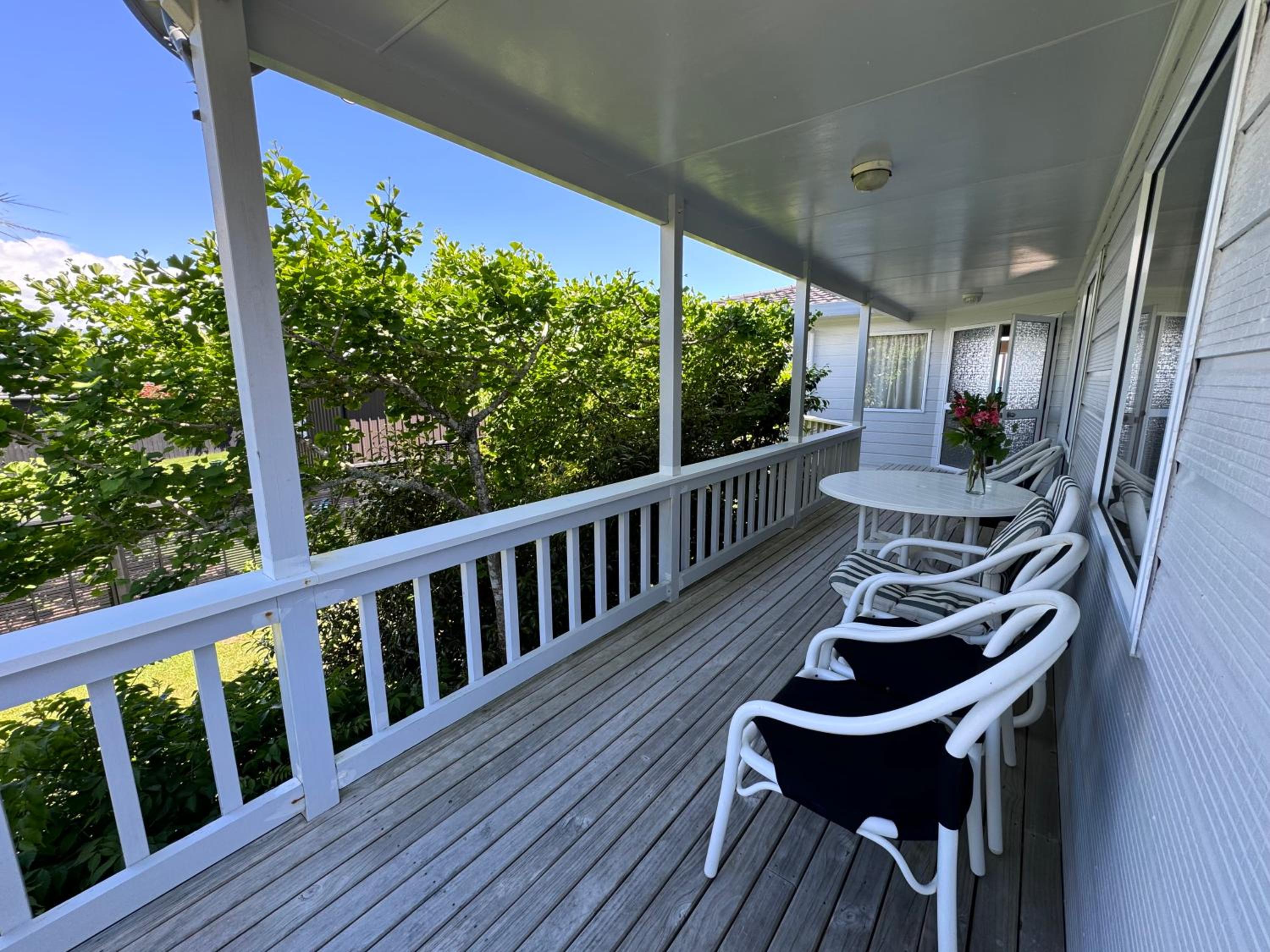 Matarangi Beachfront - Matarangi Holiday Home view 4