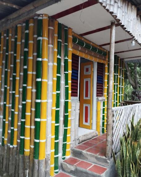 Eco Hostal La Batea De Los Colibries