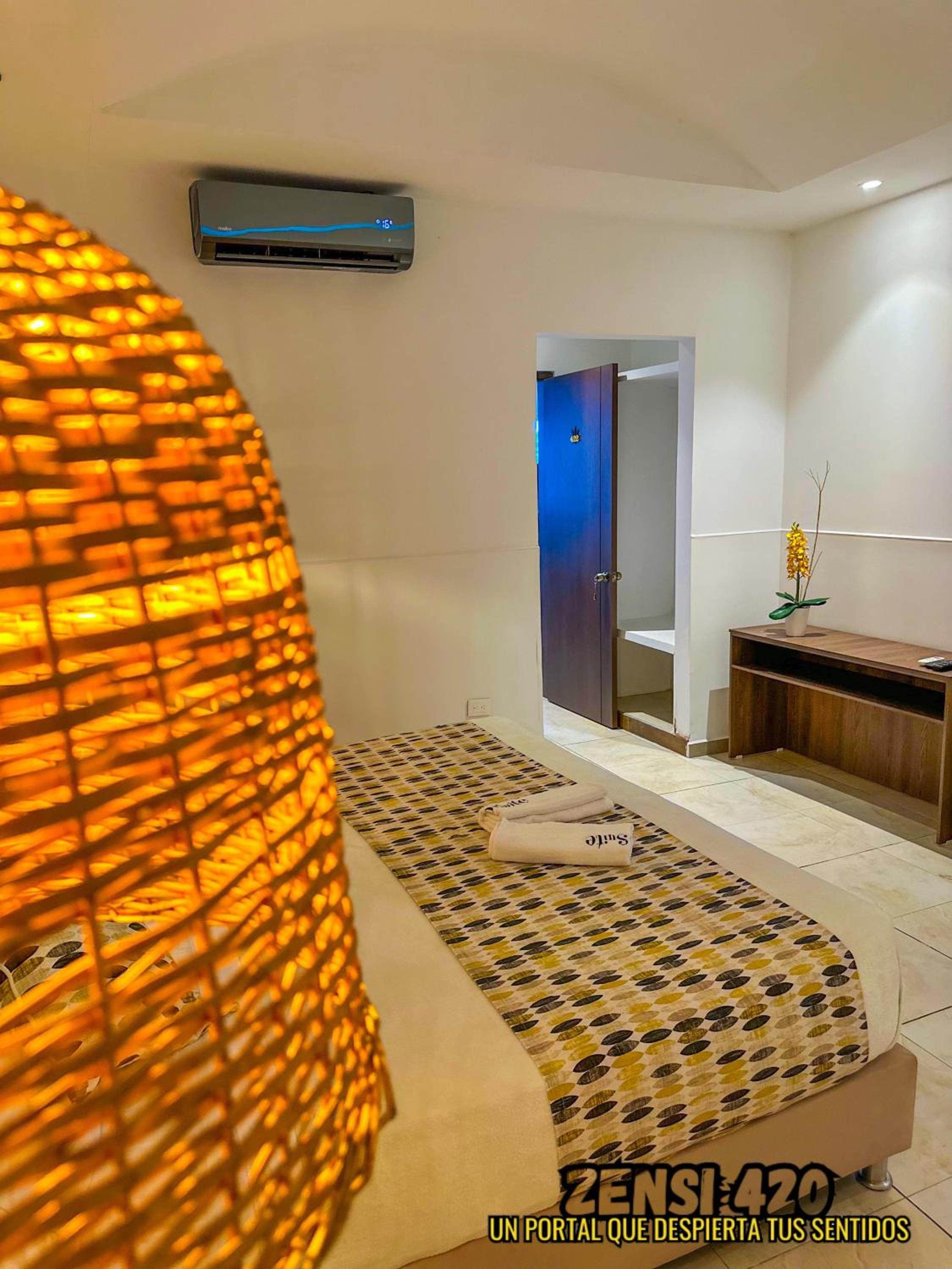 Hotel Zensi 420