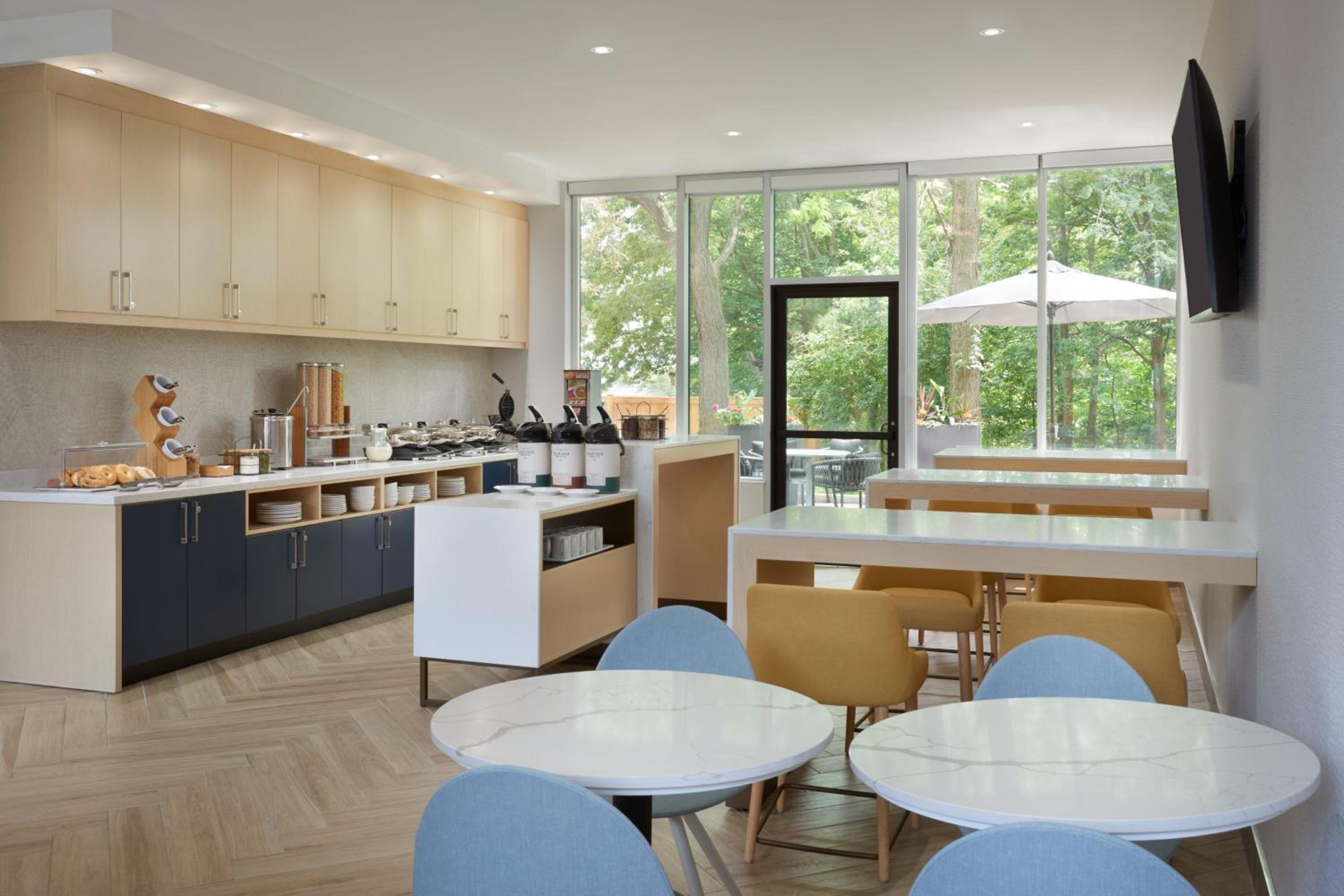 TownePlace Suites by Marriott Toronto Oakville - Property Image 24