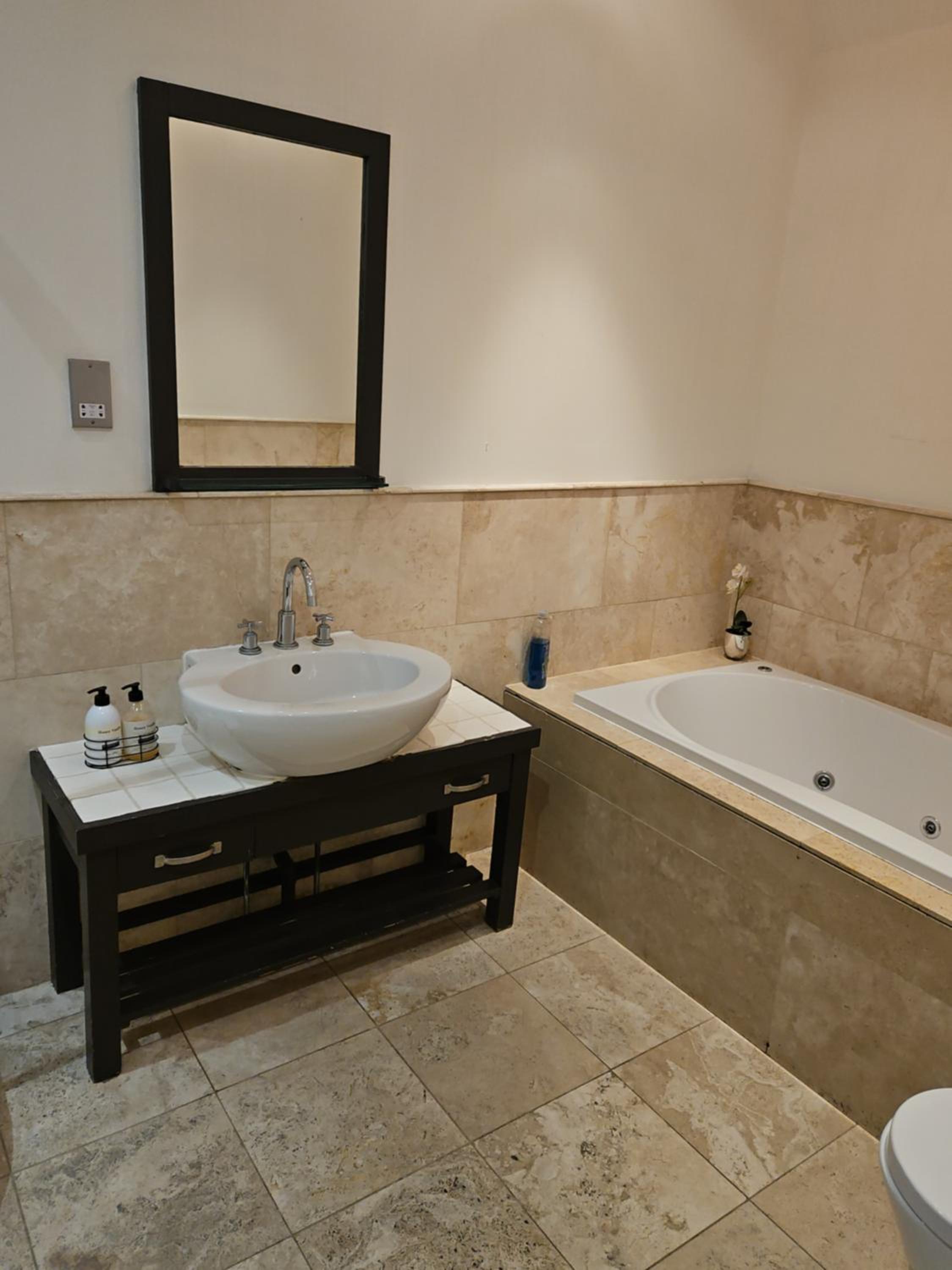 Lytham St Annes Vacations - White House - Property Image 32