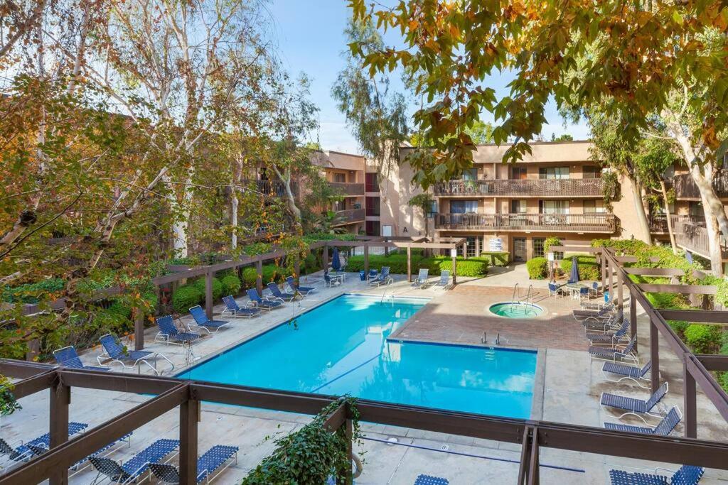 Remodeled Warner Center Condo (Woodland Hills)