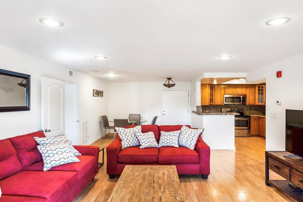 Remodeled Warner Center Condo (Woodland Hills)