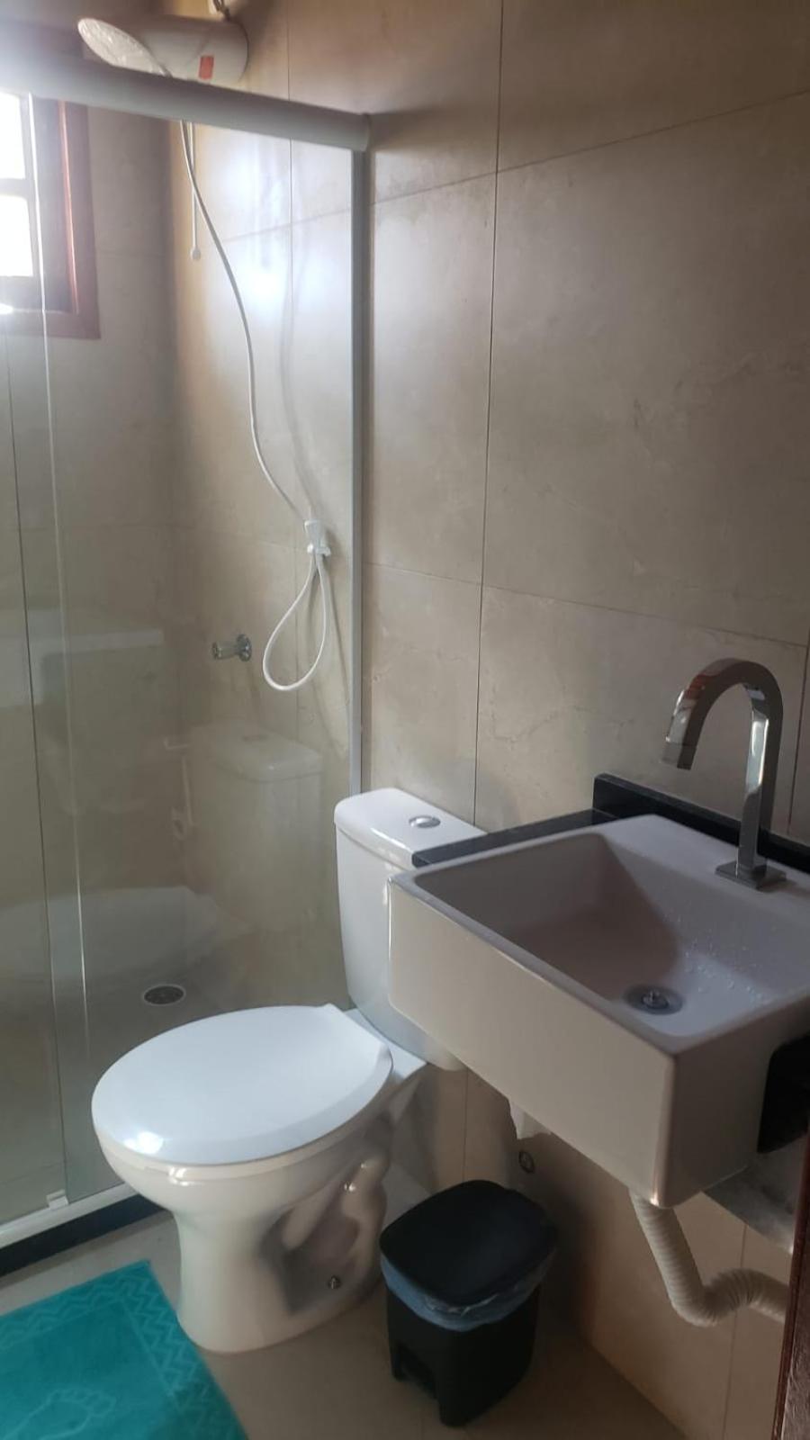 Casa de Campo Novo gravatá em condomínio, lazer completo com piscina compartilhada, churraqueira e forno a lenha privado e uma vista espetacular e com aque