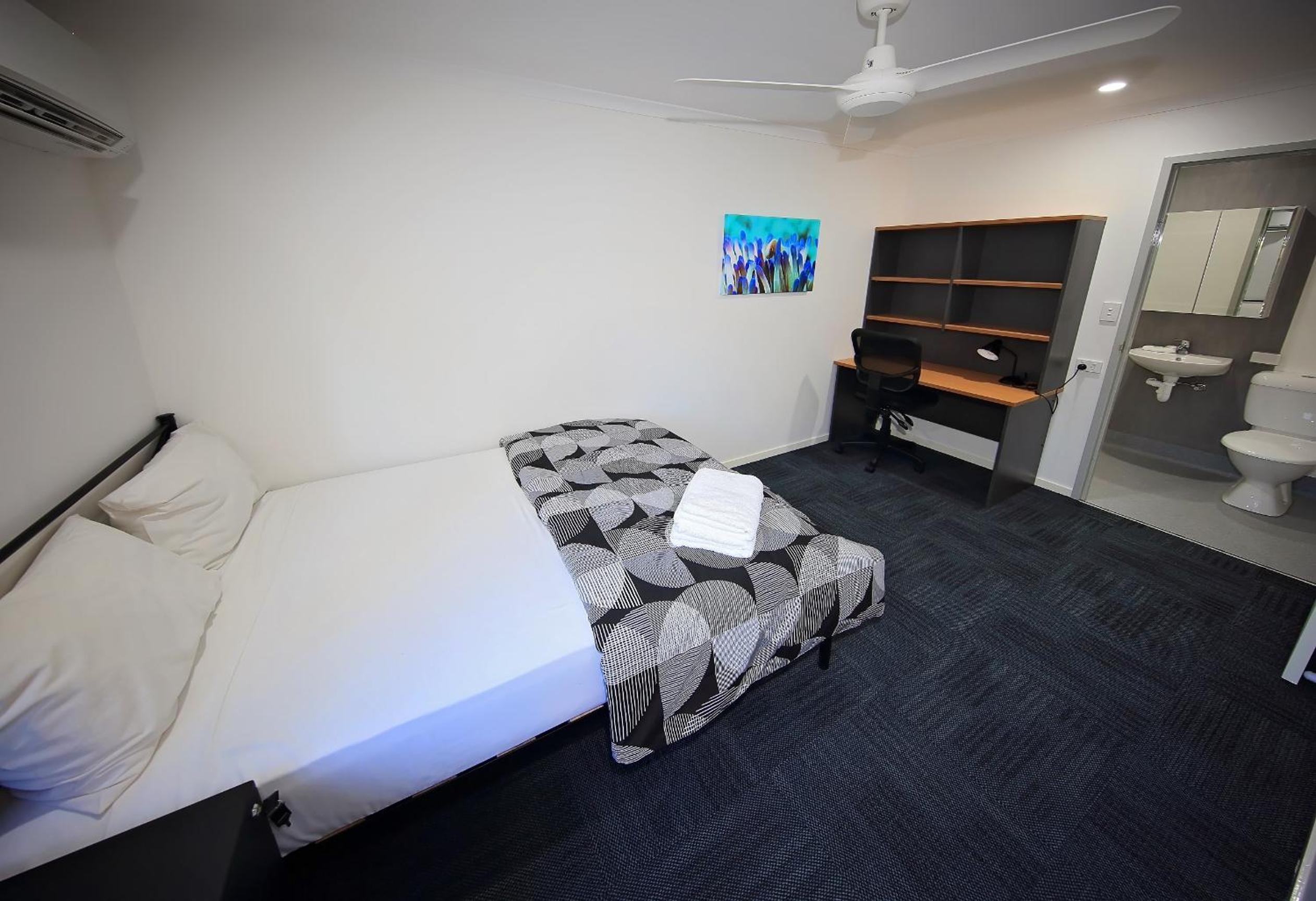 Redhill Cairns Living - Gatton St