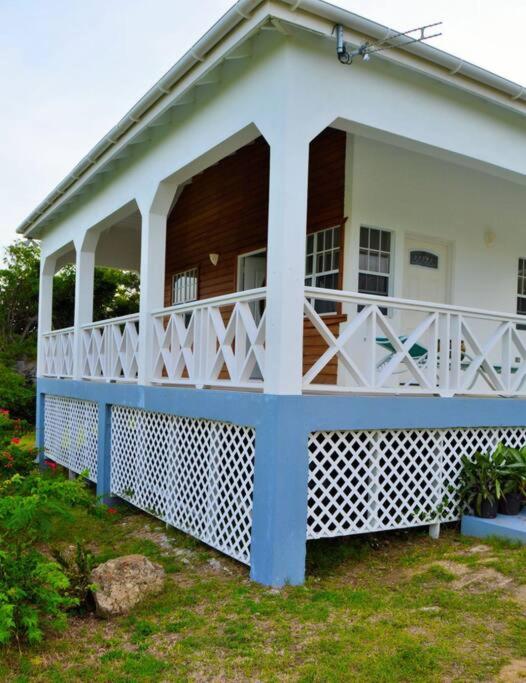 Pearl's Hilltop Cottage