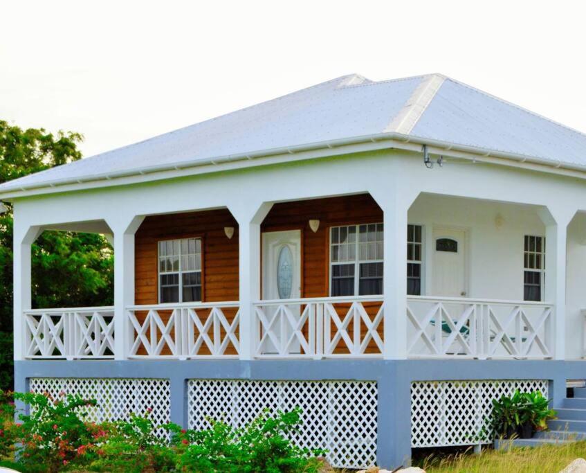 Pearl's Hilltop Cottage