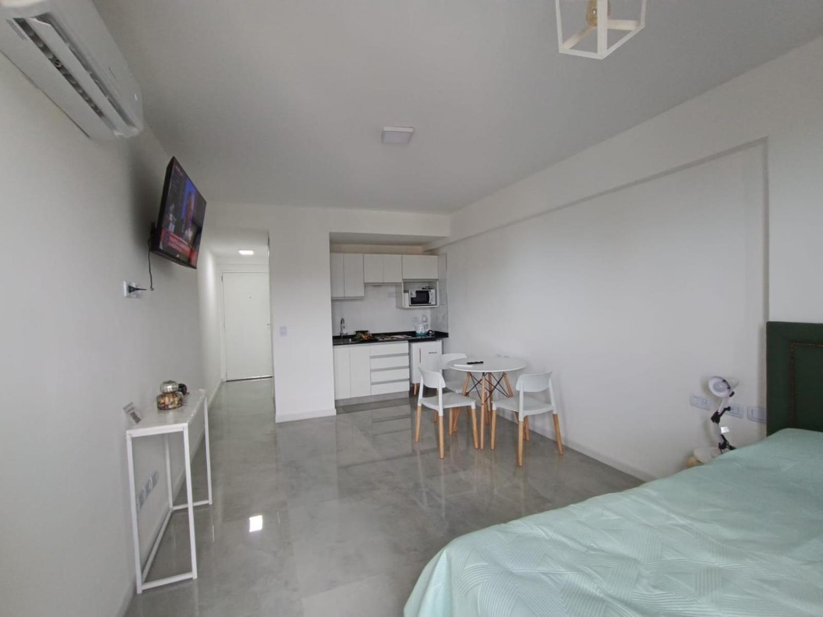 Torres Brickell 2B.