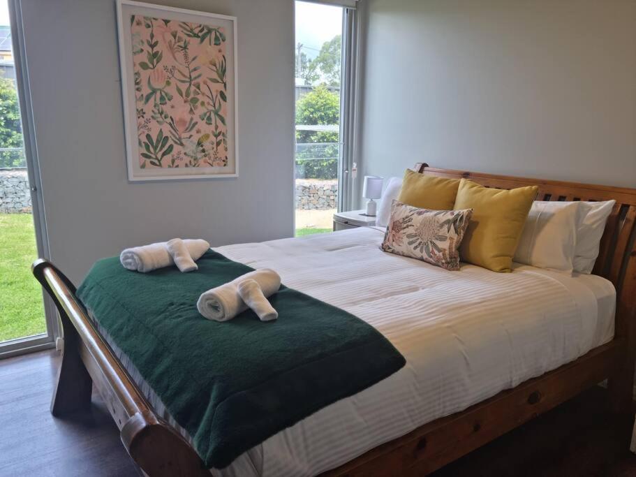 Jasmine Escape DONT BOOK CLOSING DOWN