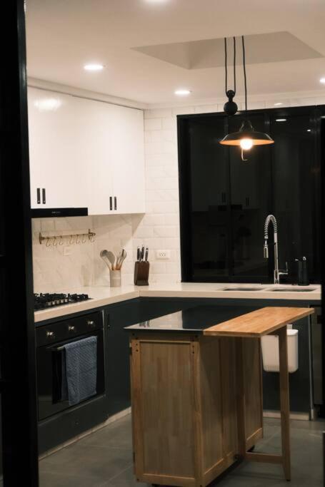 Adora's Place - Sleeps 16