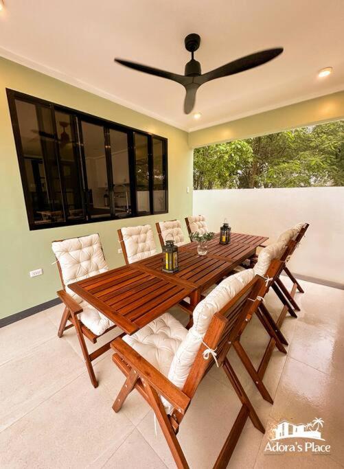 Adora's Place - Sleeps 16