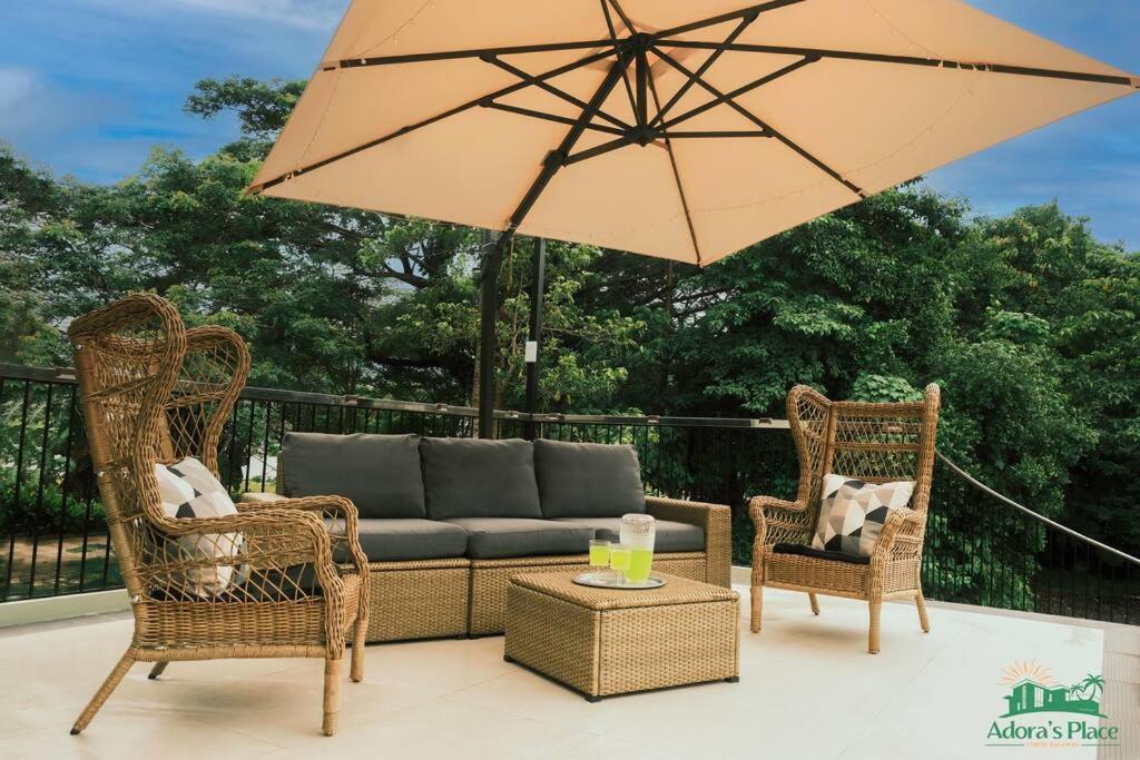 Adora's Place - Sleeps 16