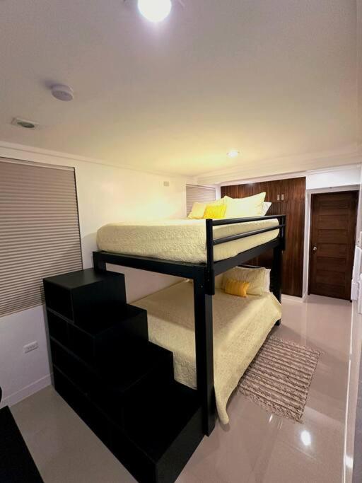 Adora's Place - Sleeps 16
