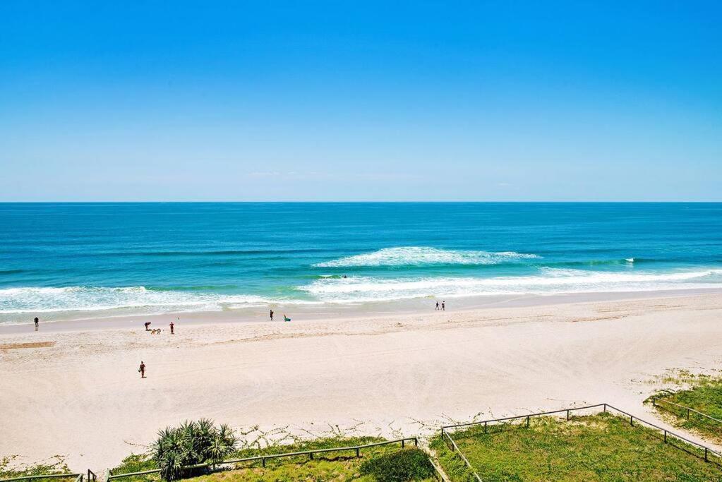 Absolute Beachfront 3B Pool Spa