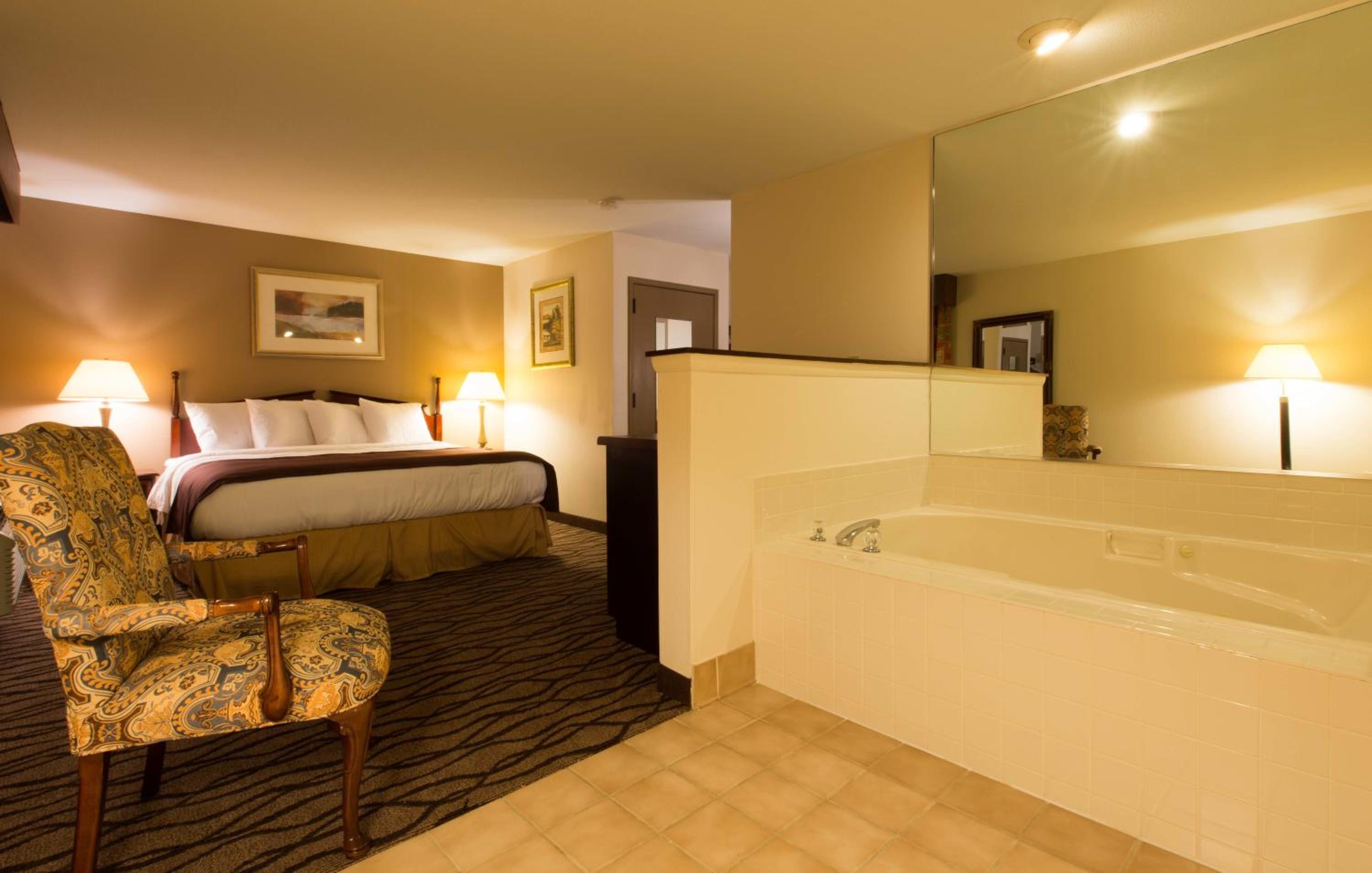 Country Hearth Inn-Toccoa