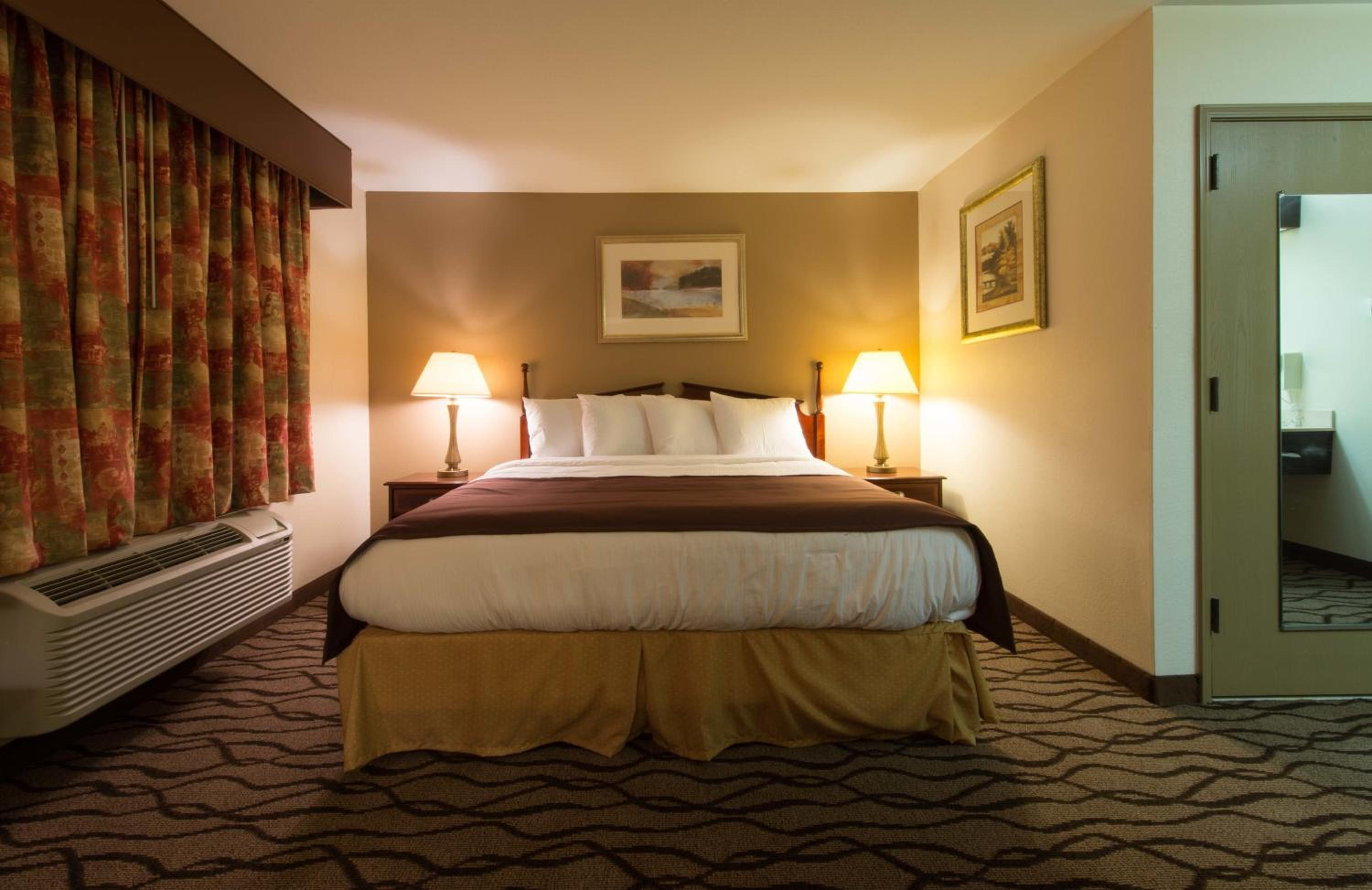 Country Hearth Inn-Toccoa