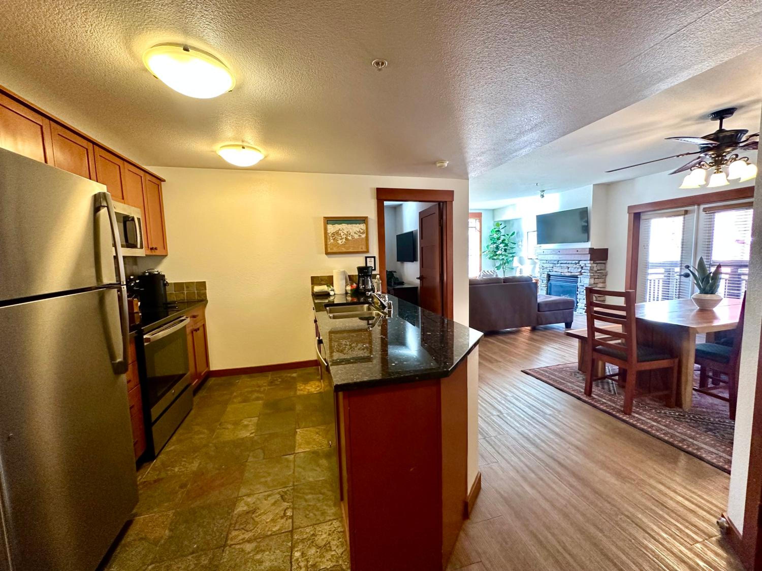 Quiet, Updated, Corner Condo in the Village! Parking, Pool & Spa view 4