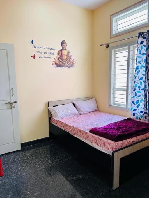 New 2BHK furnished flat Mysore 2km from Gokulam view 4