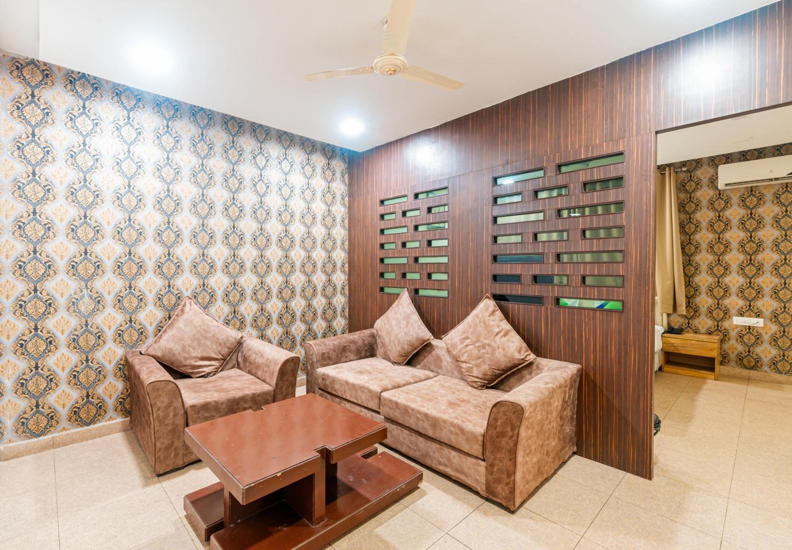 Treebo Spring Brooks, Kalyani Nagar