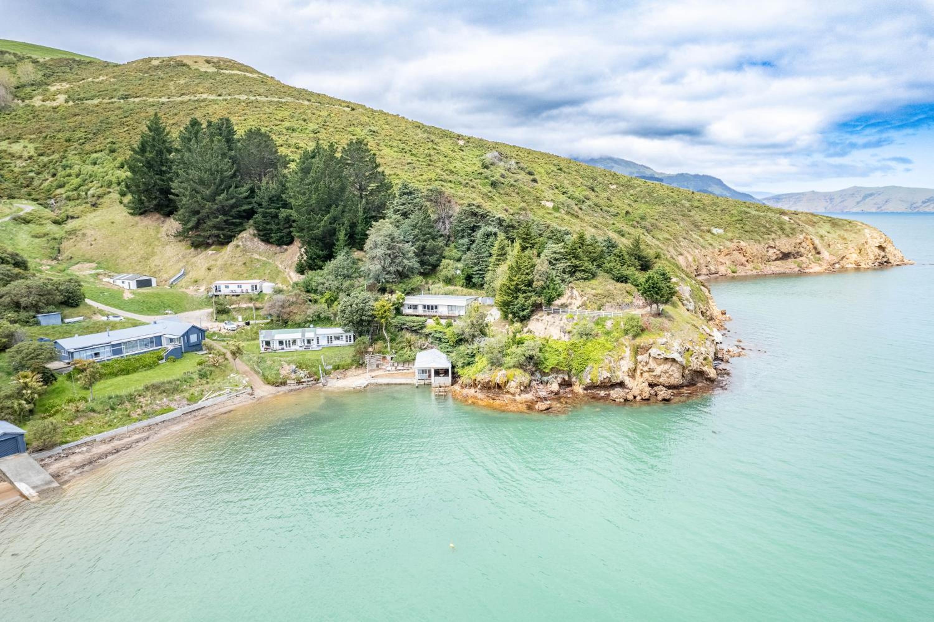 Lushingtons Bay - Takamatua