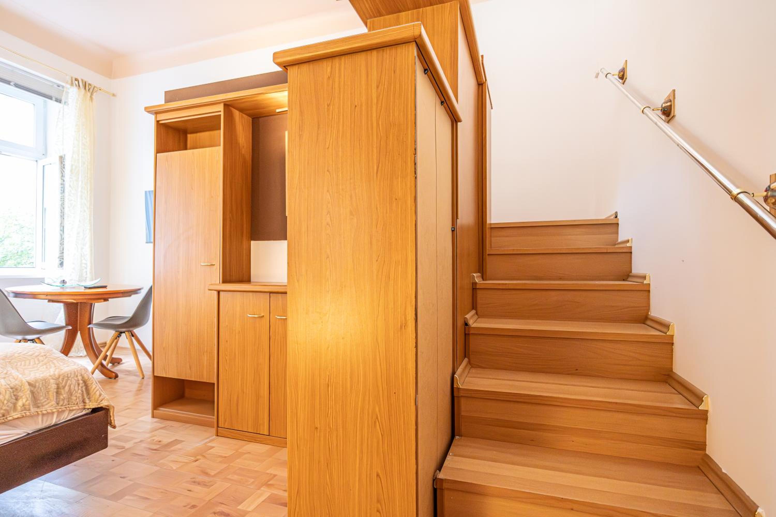 Peaceful Getaway 2BR Apartment with Shared Spaces
