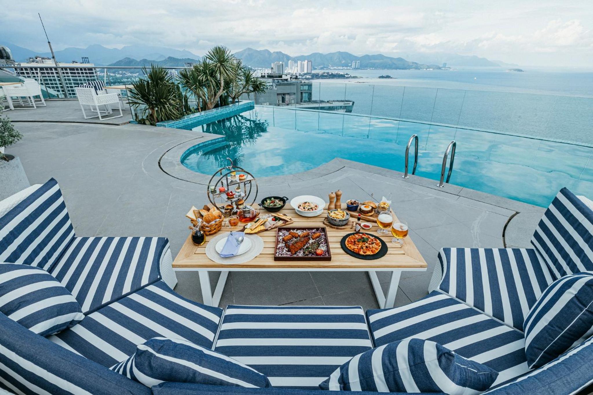 Panorama Beachfront Nha Trang by LYN Condotel