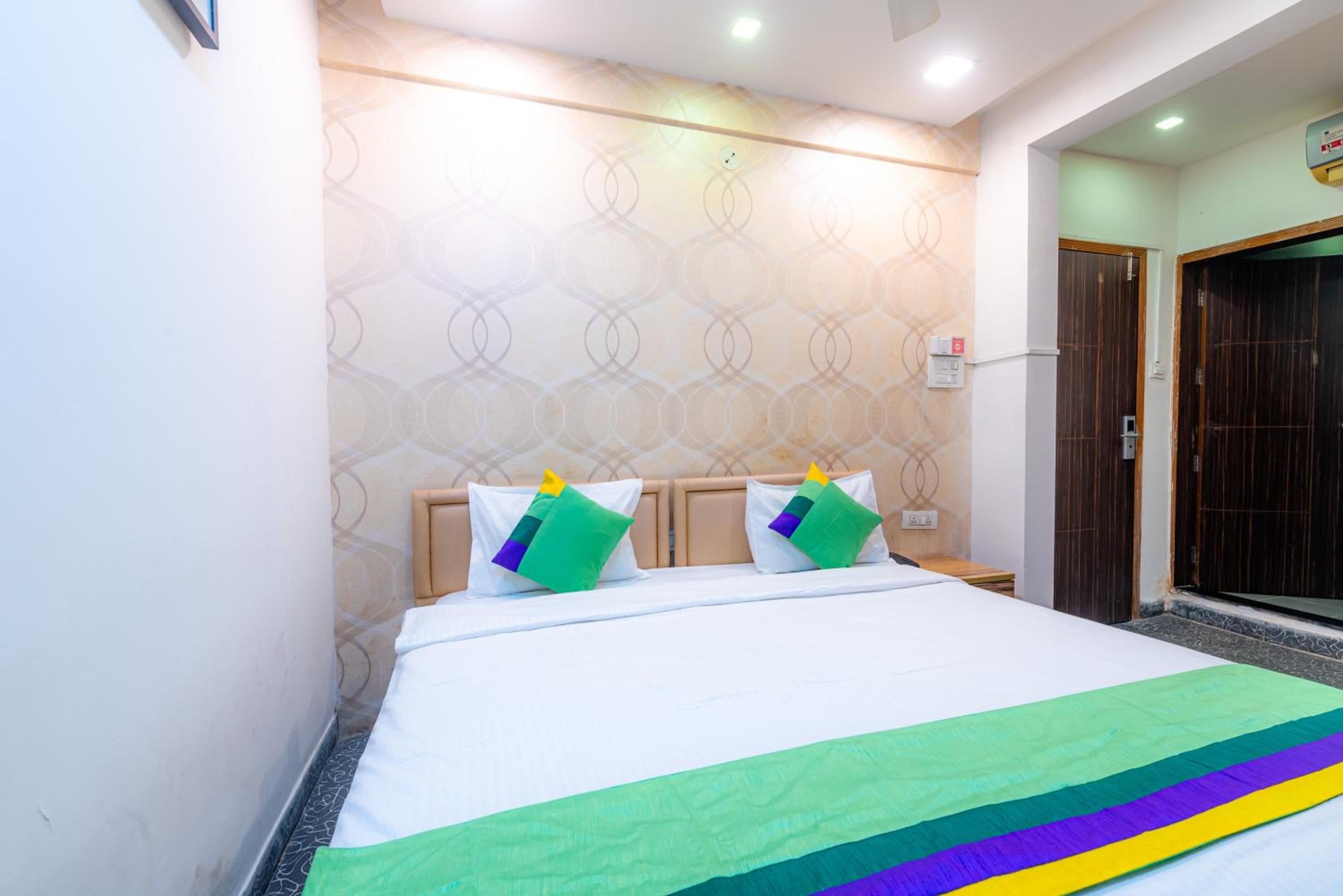 Treebo Spring Brooks, Kalyani Nagar