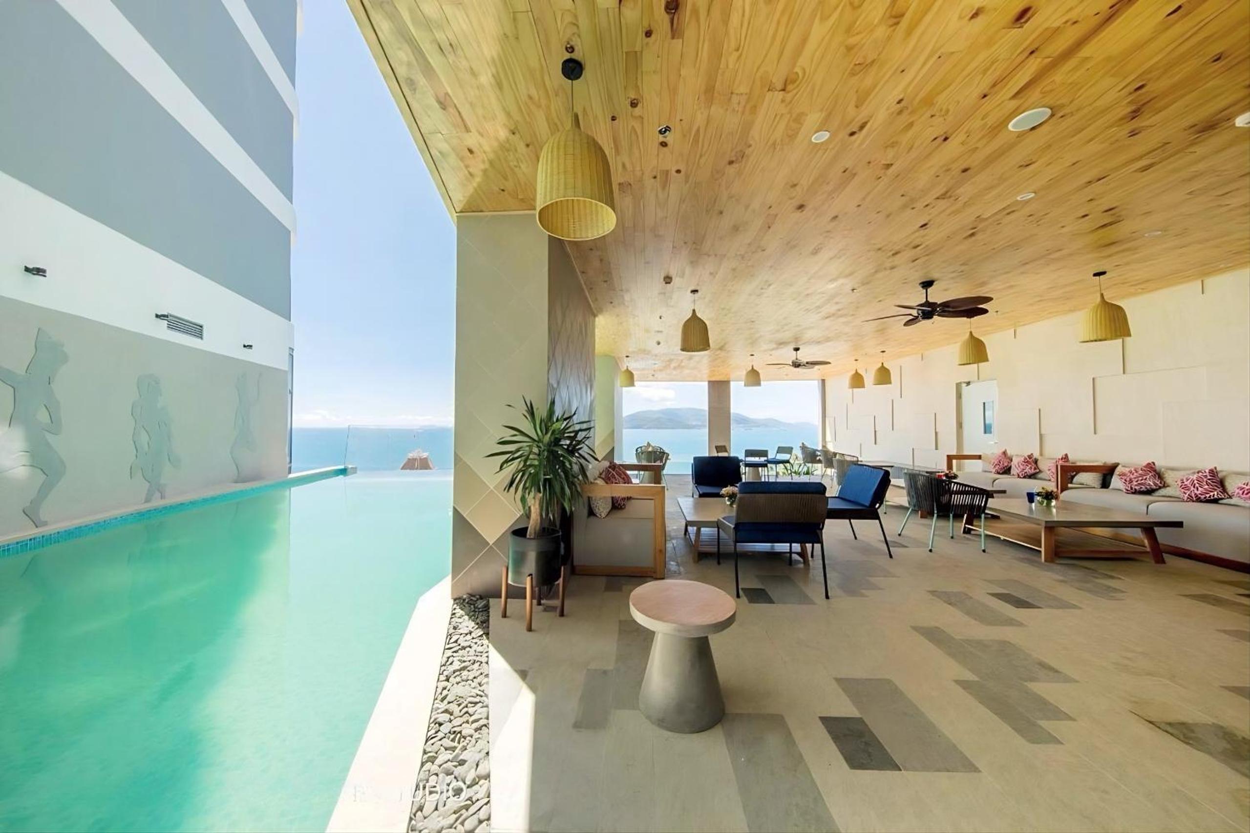 Panorama Beachfront Nha Trang by LYN Condotel