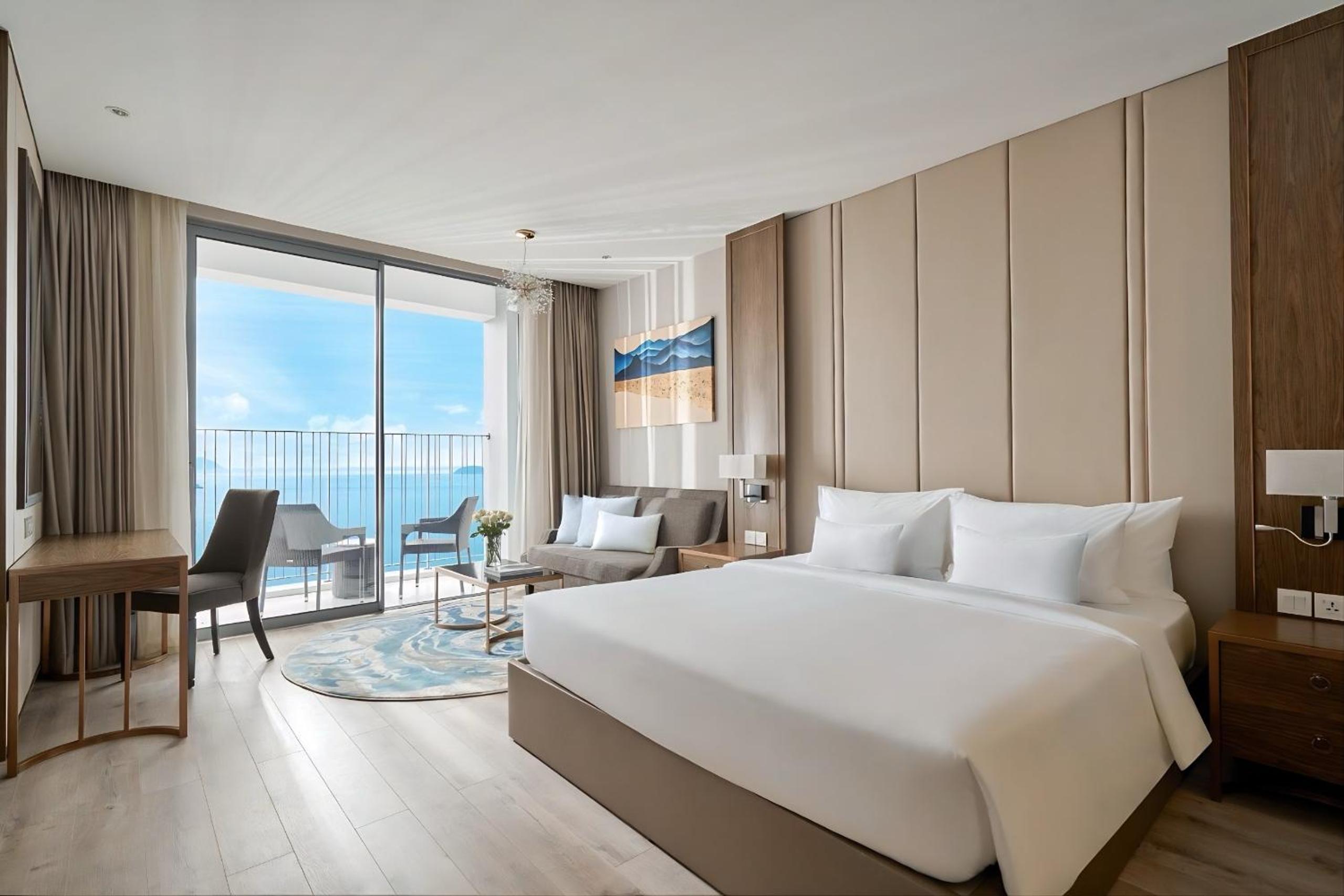 Panorama Beachfront Nha Trang by LYN Condotel
