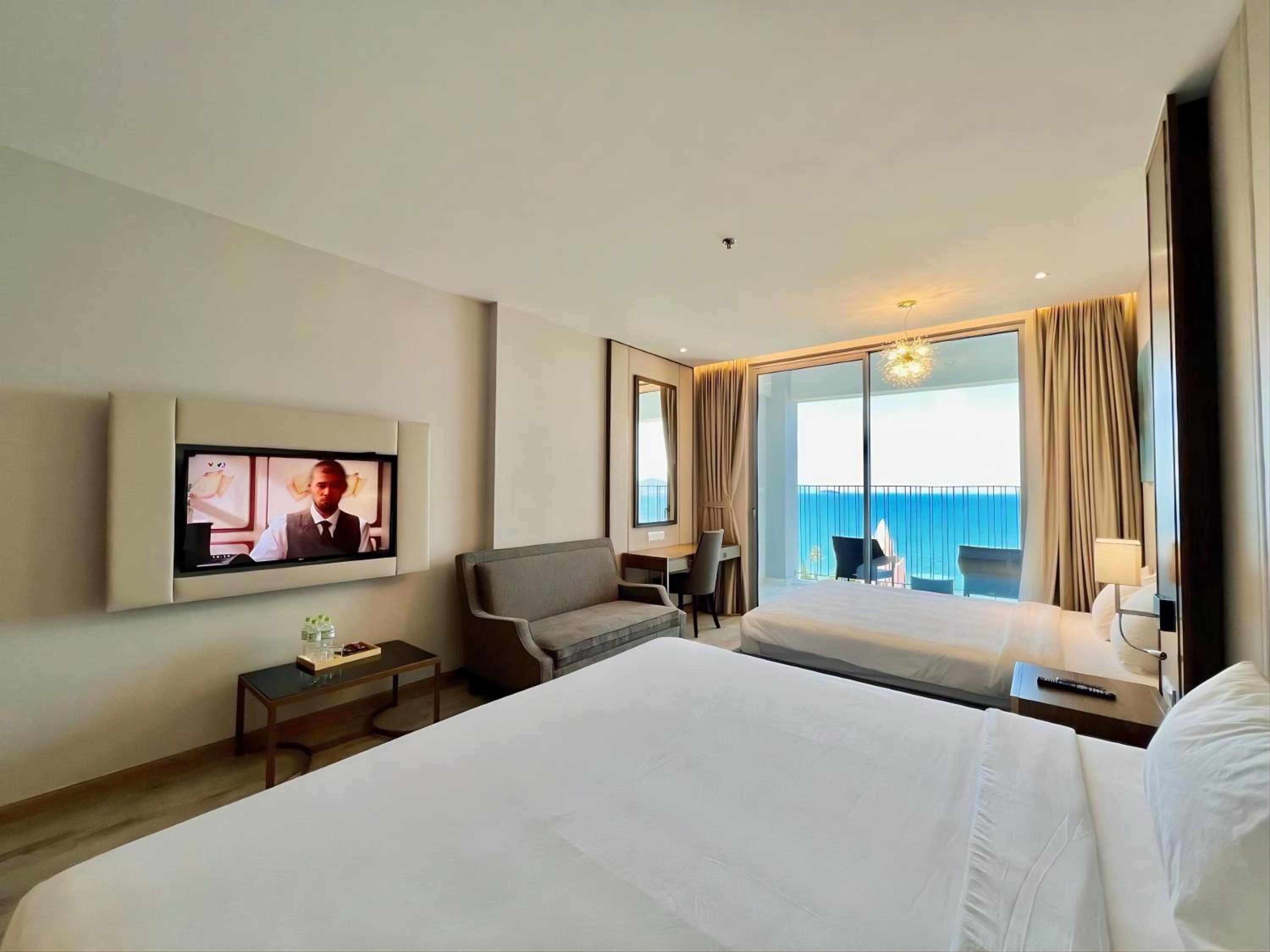Panorama Beachfront Nha Trang by LYN Condotel