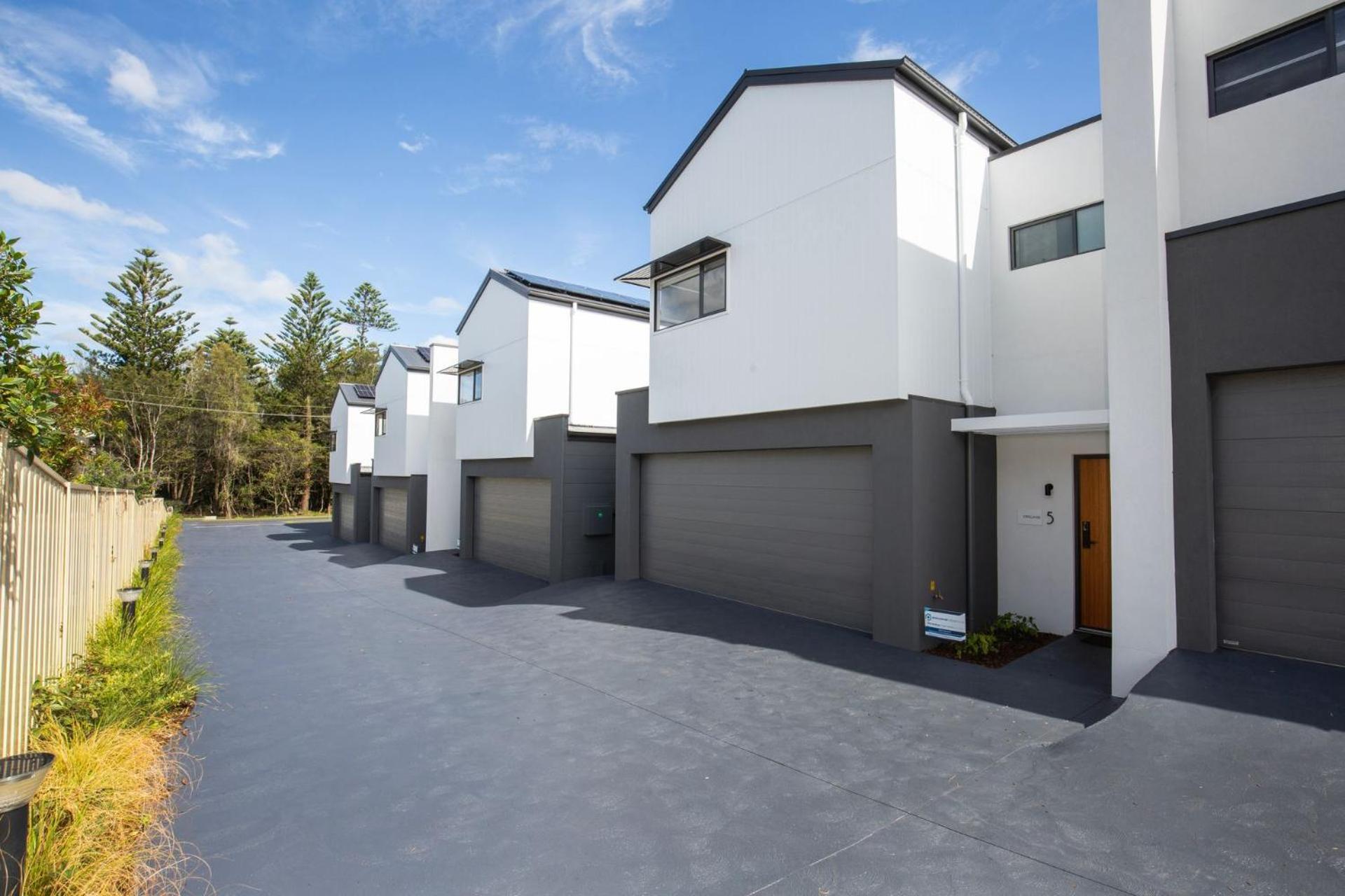 Kirkland - Pet Friendly - 5 Mins Walk to Beach