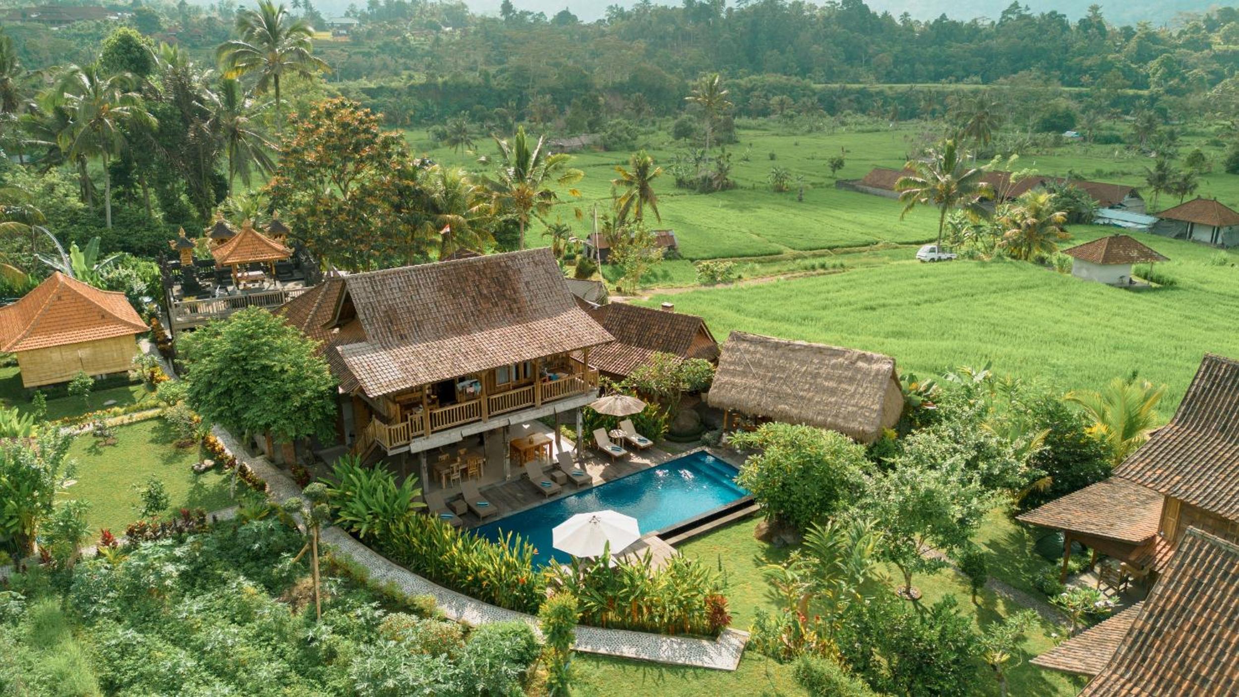 Kubu Sakian Villa and Restaurant Sidemen view 3