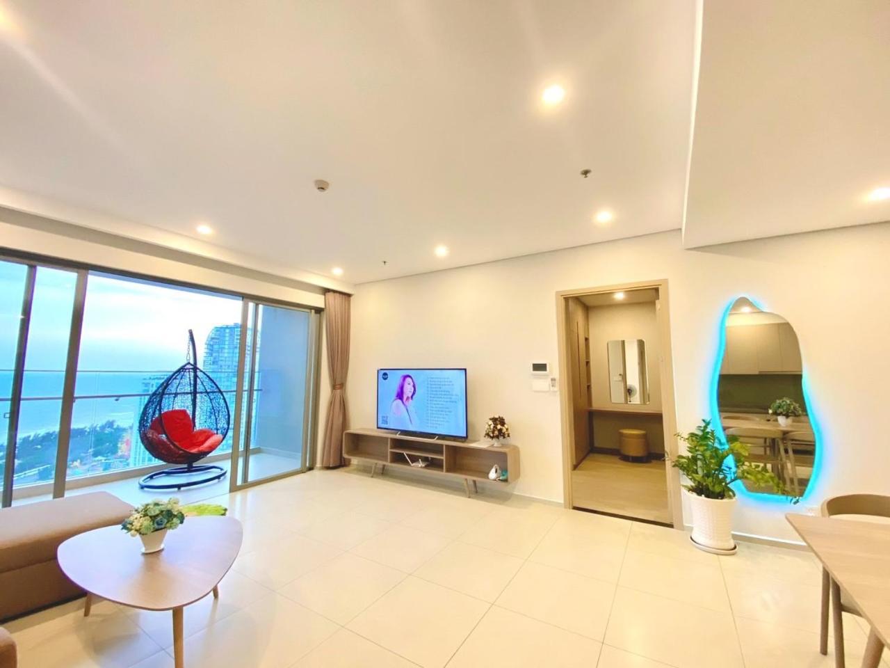 VIP THE SÓNG APARTMENT NEAR THE BEACH 5 STAR - FREE INFINITy view 2