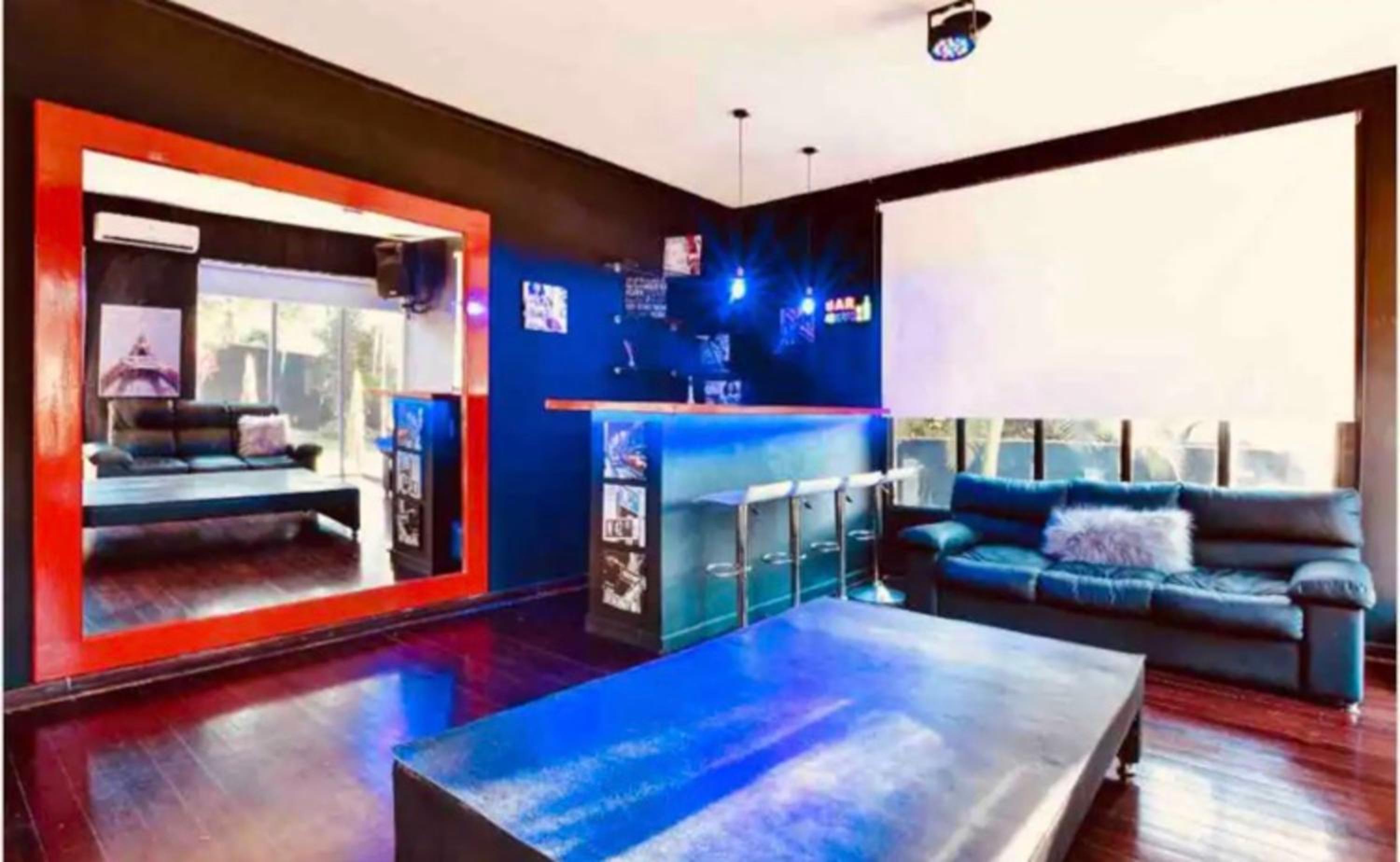 lounge