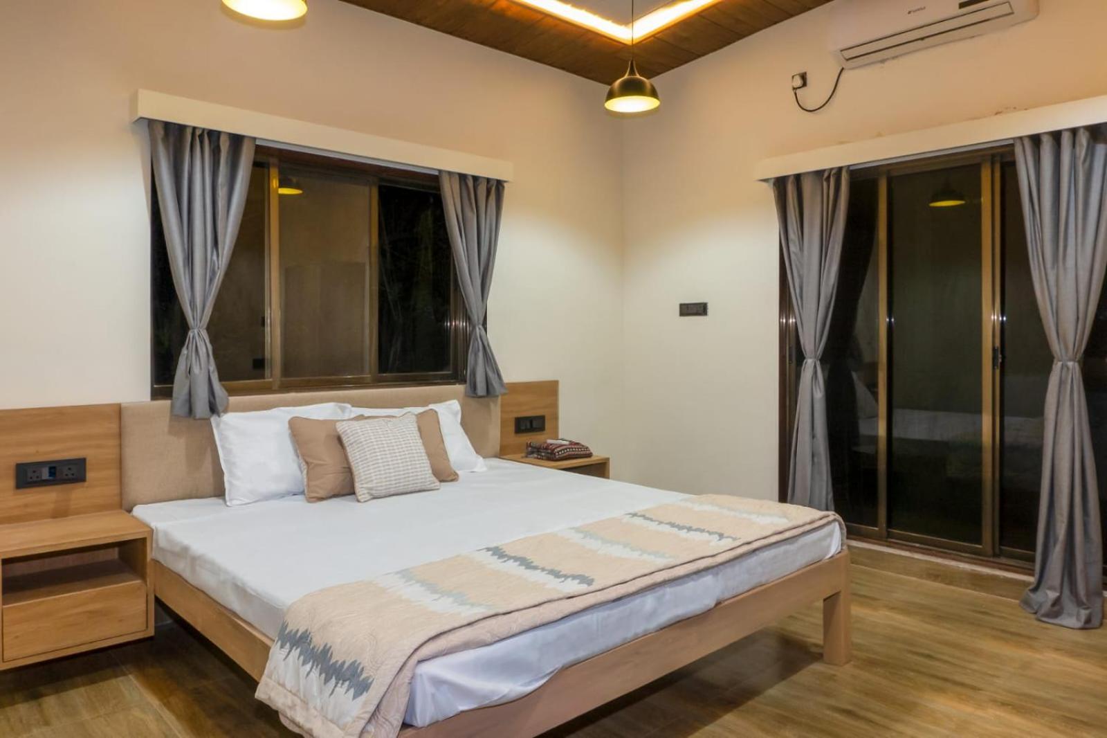 FLV 4BHK VILLA ALIBAUG view 4