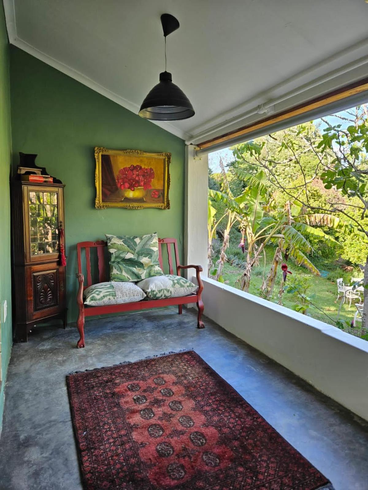 The Riverdeck Accommodation and Backpackers