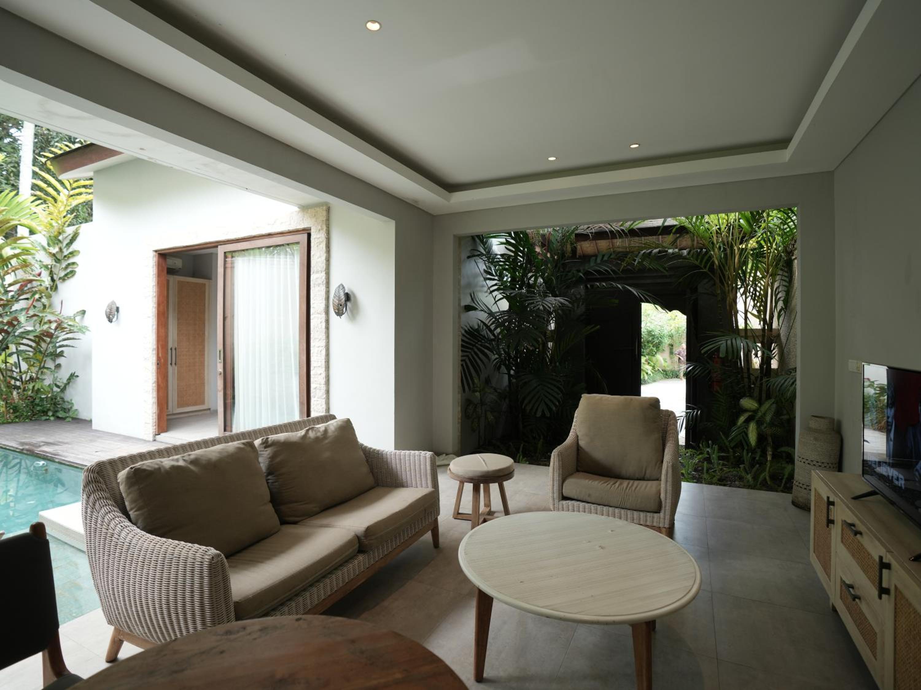 Daun Lebar Villas