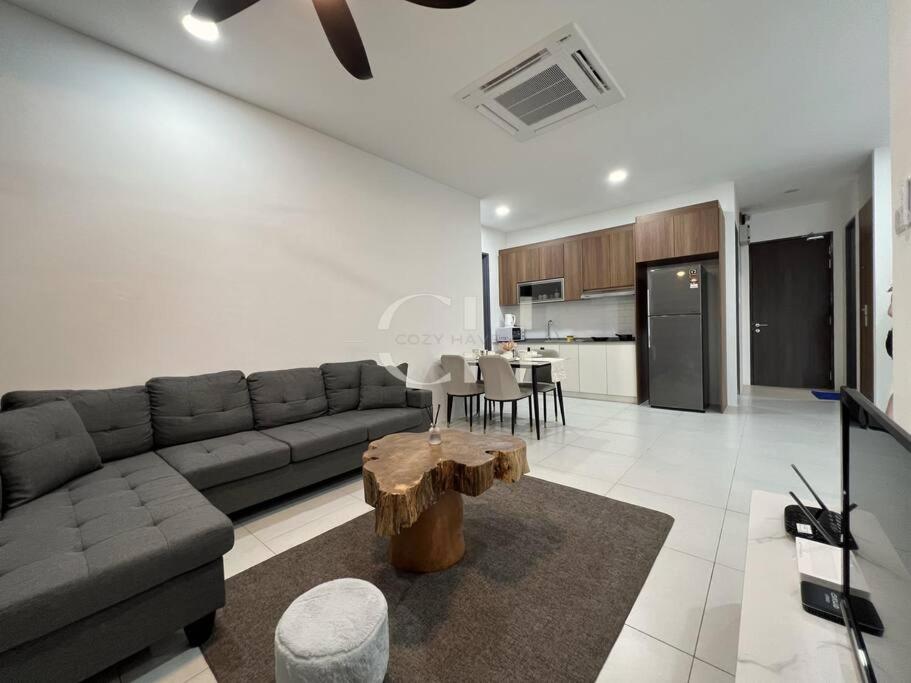 The Podium 3 bedrooms @ 8 pax Free Internet & TV Box photo 1