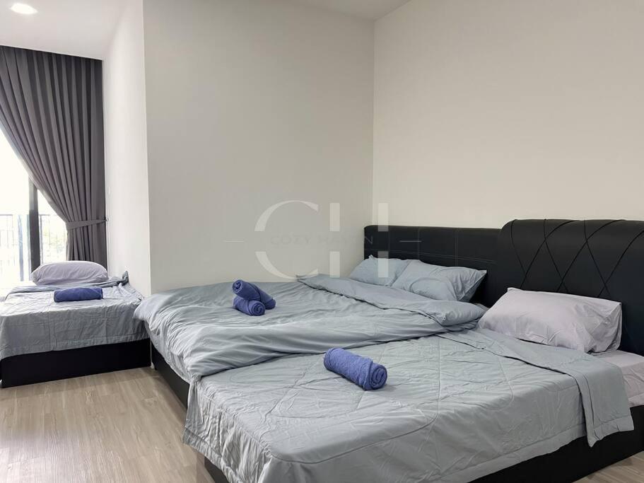 The Podium 3 bedrooms @ 8 pax Free Internet & TV Box photo 8