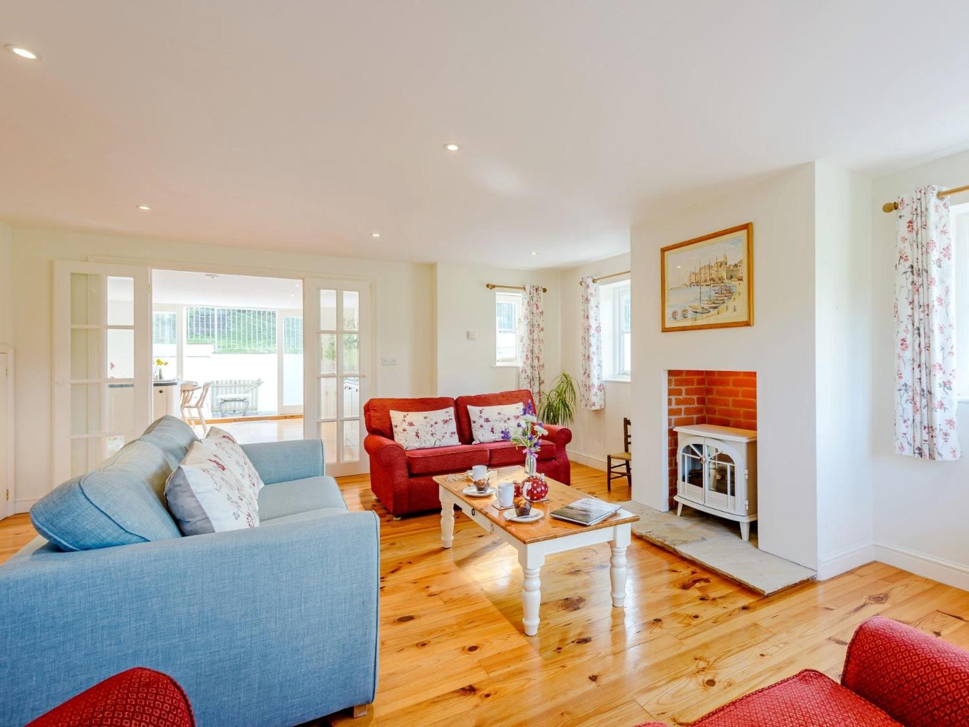 4 Bed in Wareham oc-chric view 2