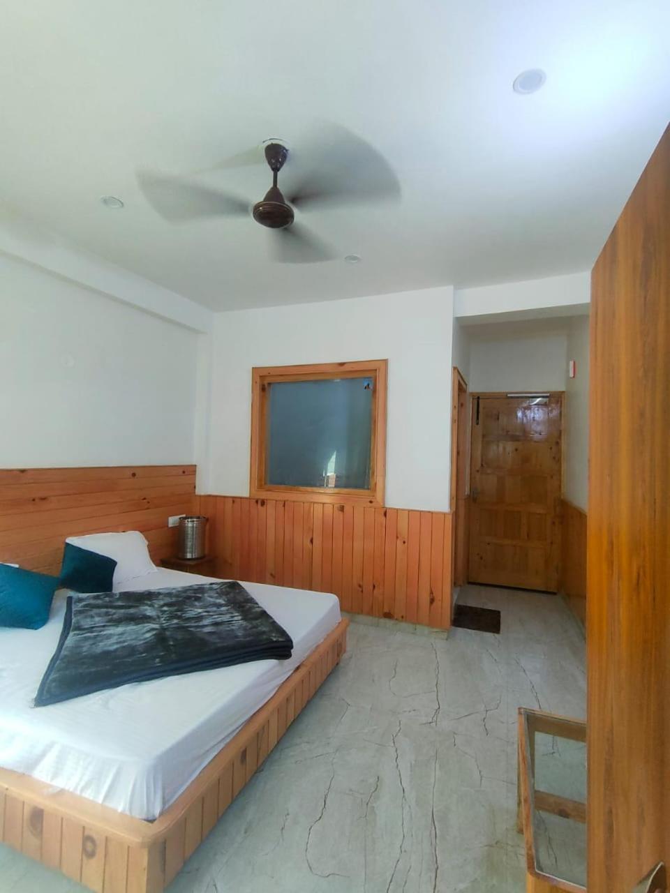 NEW SAMY CAFE AND HOMESTAY